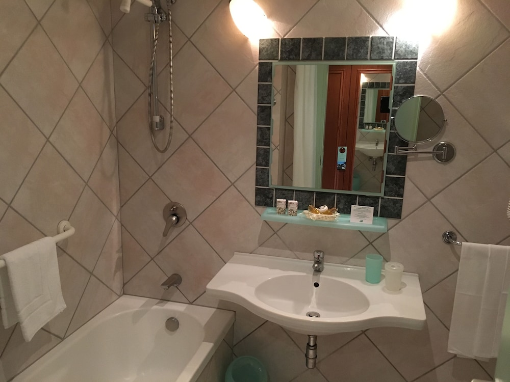Triple Room - Photo 5
