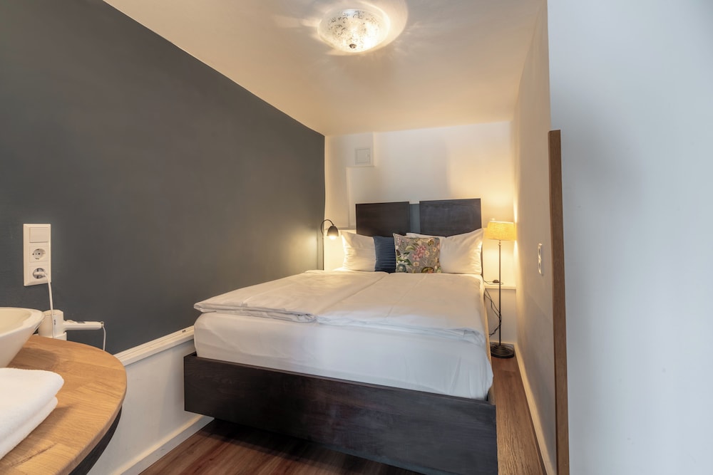 Suite, Balcony - Photo 7