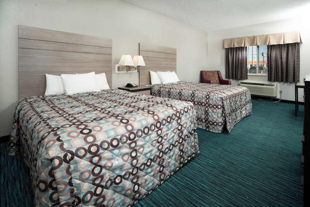 Standard Room, 2 Queen Beds photo 1