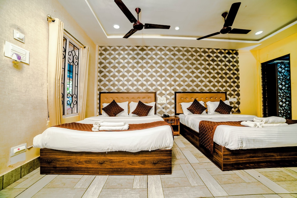 Deluxe Double or Twin Room photo 1