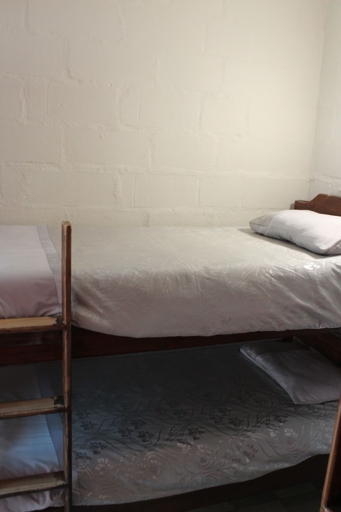 Triple Room (Hostel Accommodation 3 Pax) photo 1