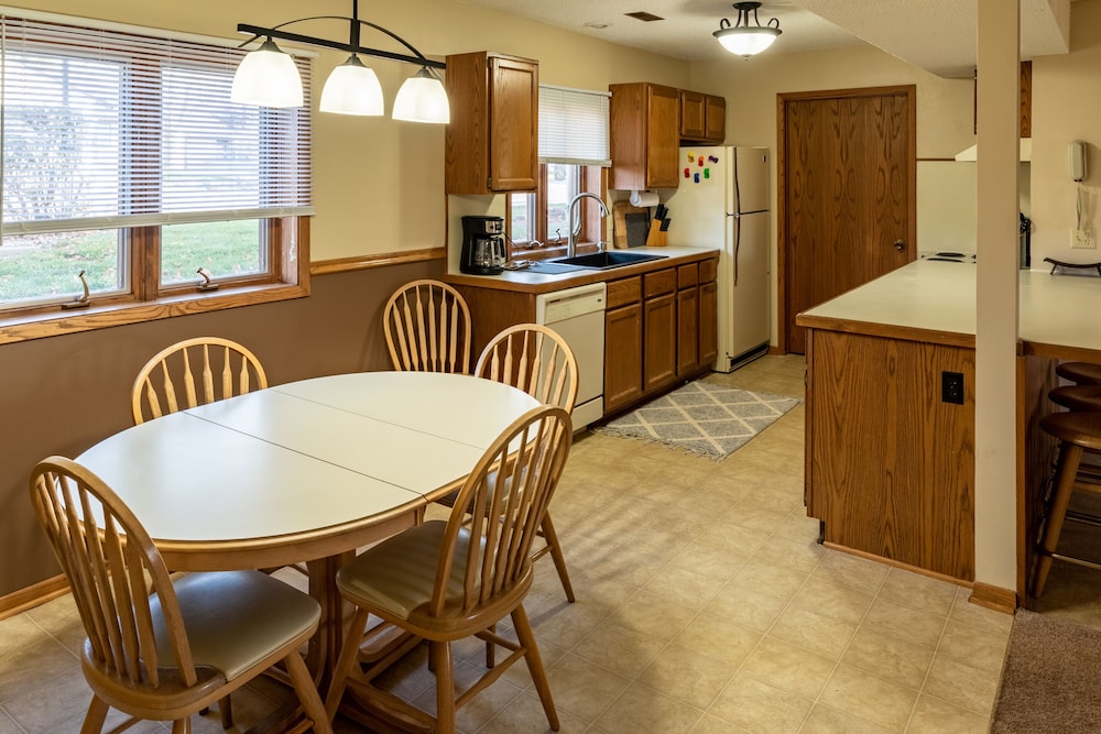 Family Suite, Ensuite, Golf View (Town House 110) photo 2