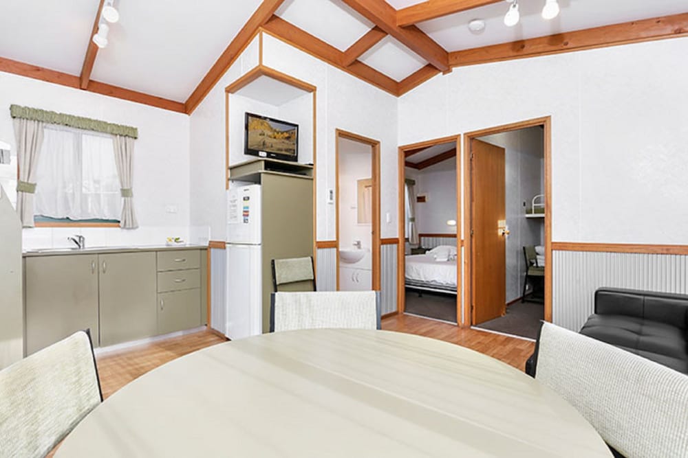 Standard Cabin, 2 Bedrooms photo 3