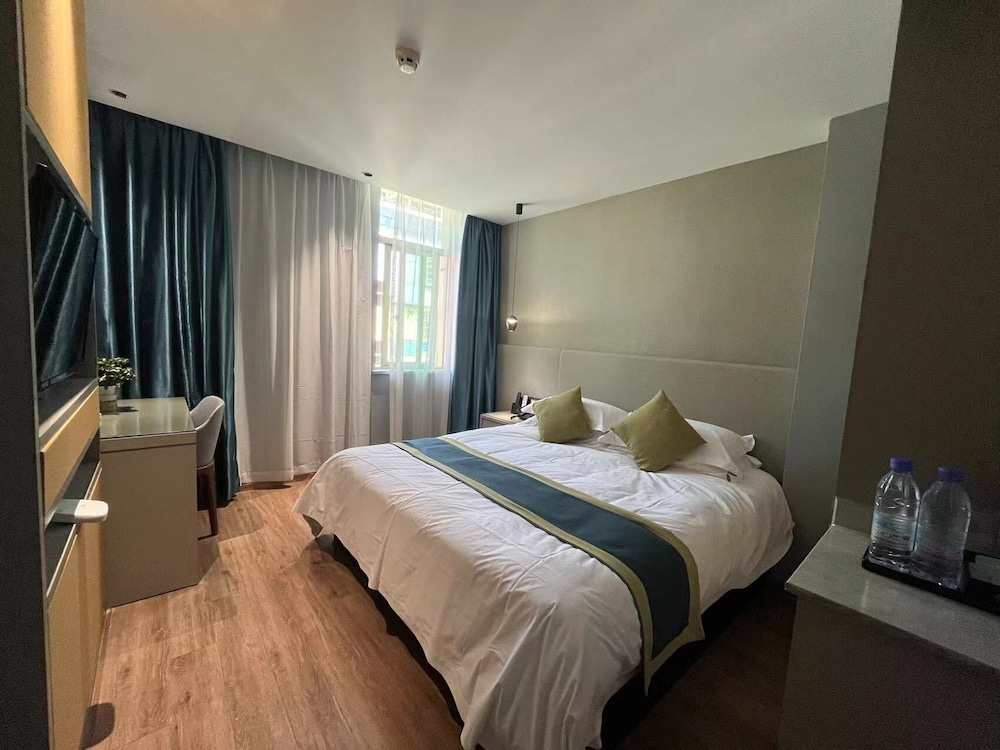 Premium Room, 1 Bedroom, City View photo 2