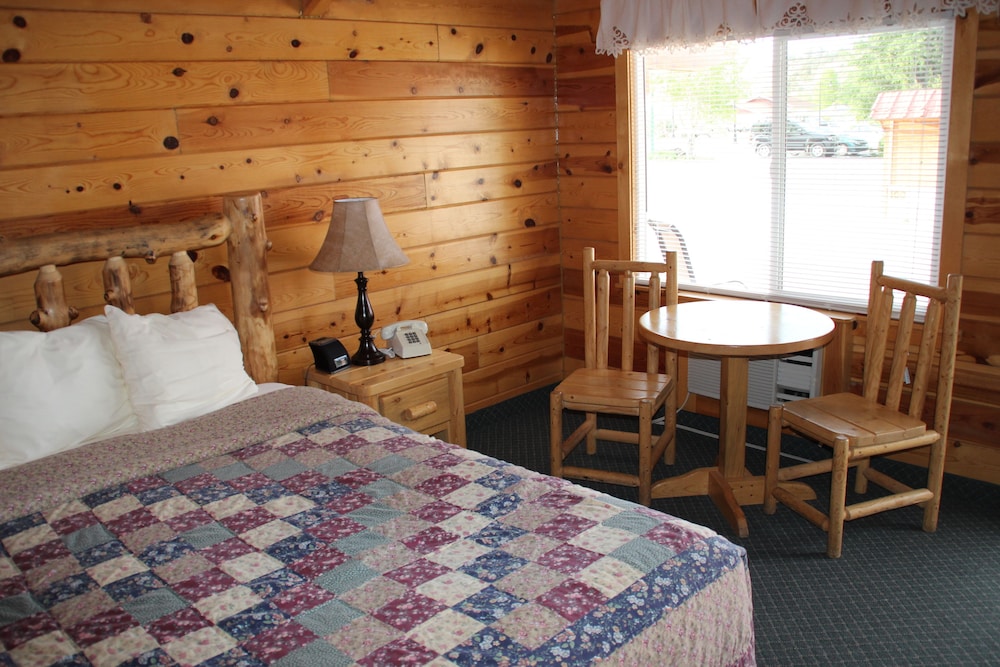 Standard Cabin, 1 King Bed