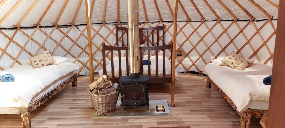Tent (Beehive Yurt) photo 1