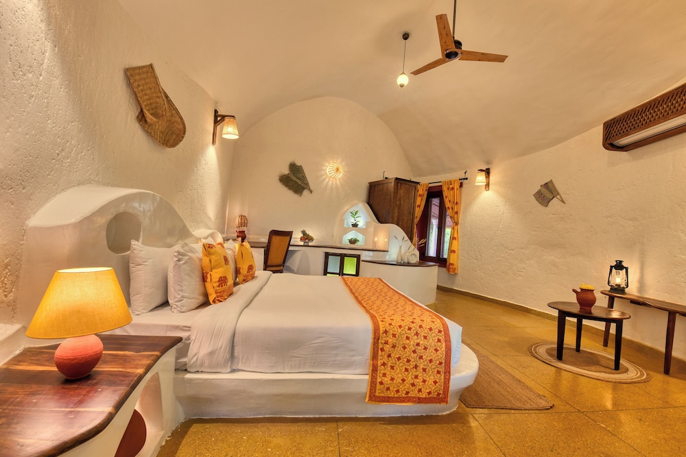 Ambar Room
