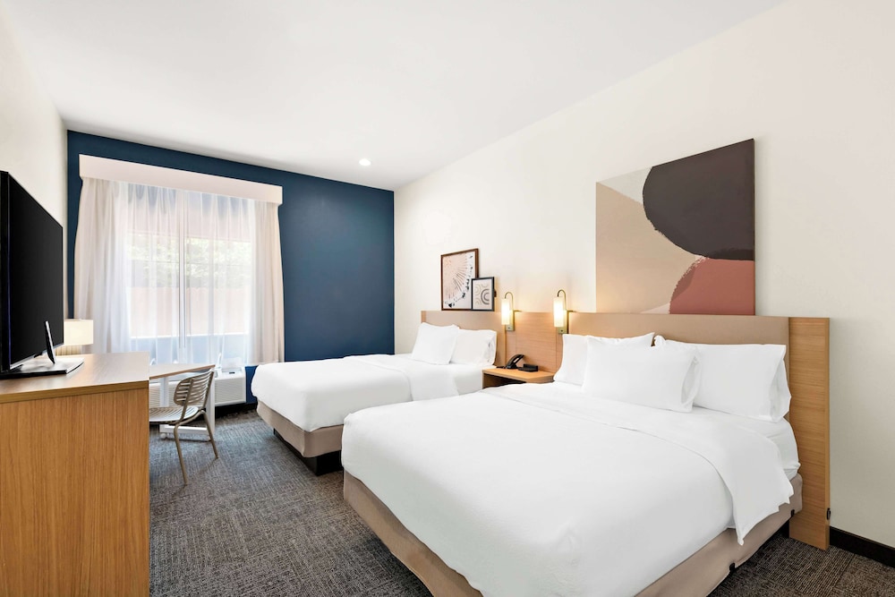 Room, 2 Queen Beds, Non Smoking - Photo 3