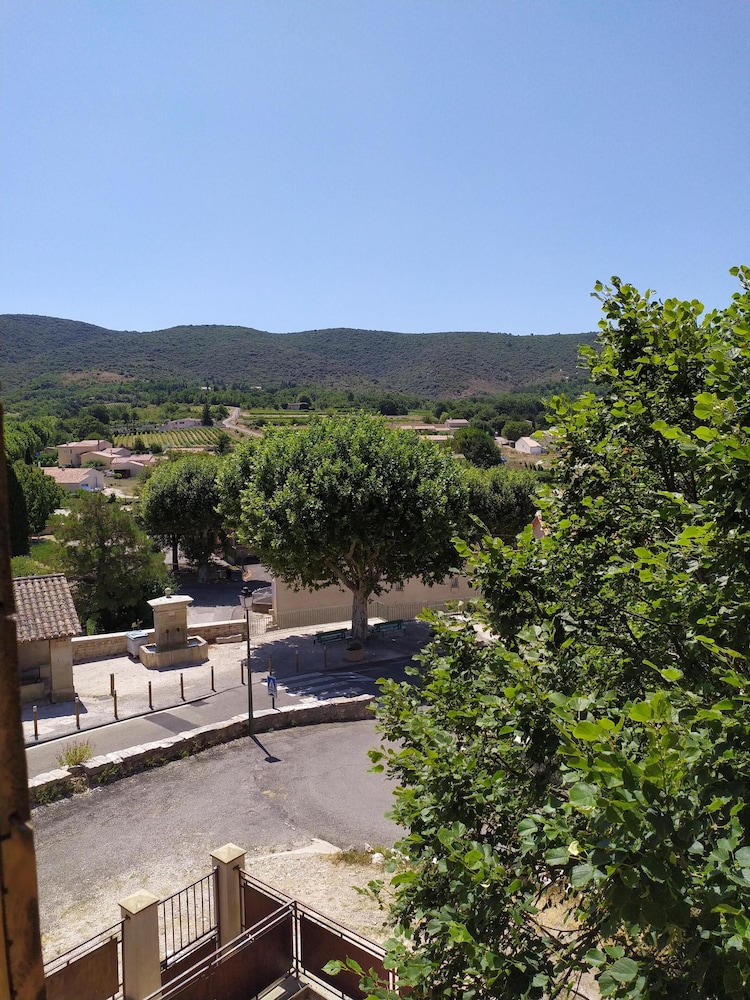 Double Room, Private Bathroom, Garden View (Tilleul - 1er Etage) photo 2