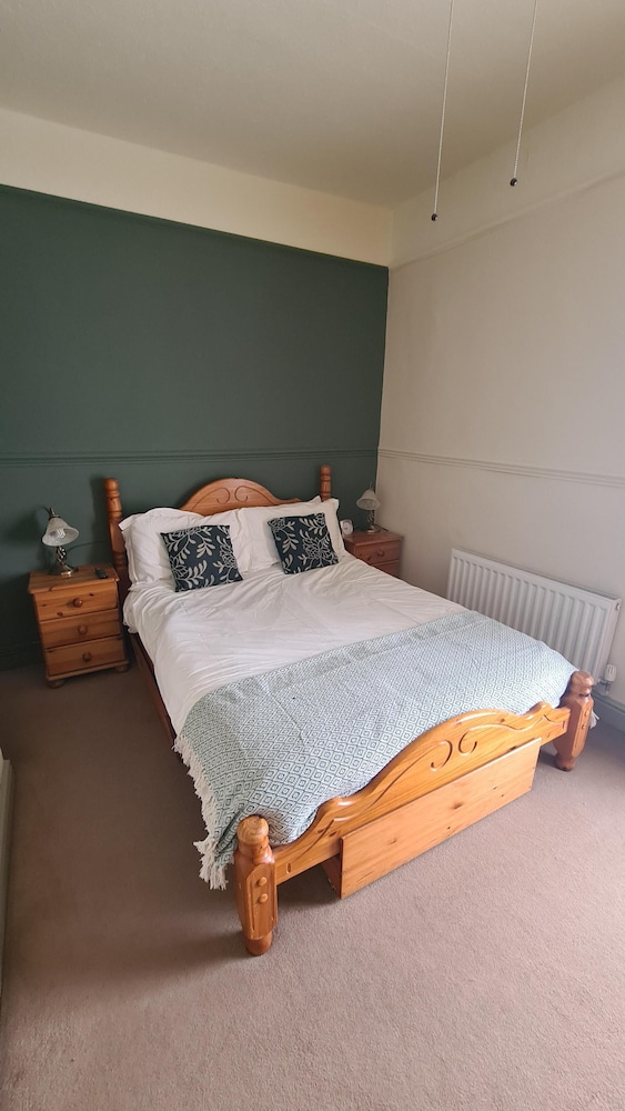 Double Room, Ensuite - Photo 2