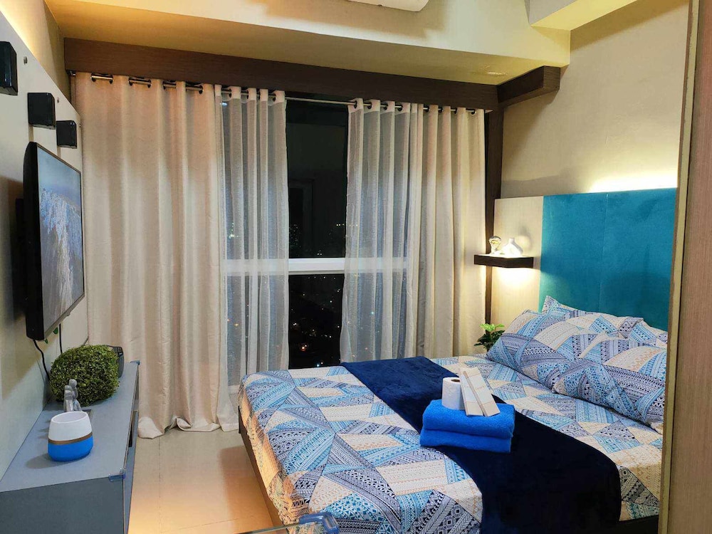 Premier Studio Suite, 1 Queen Bed photo 1