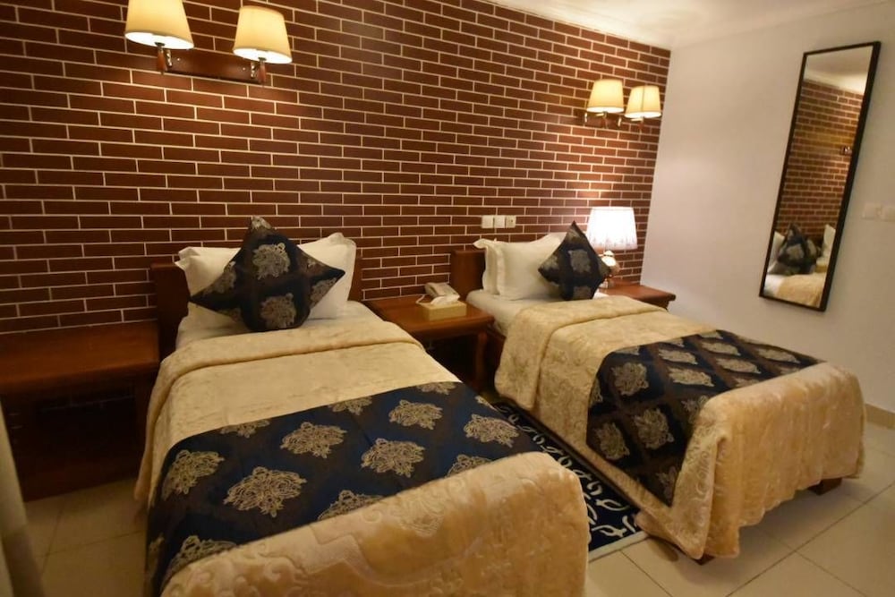 Standard Twin Room photo 3