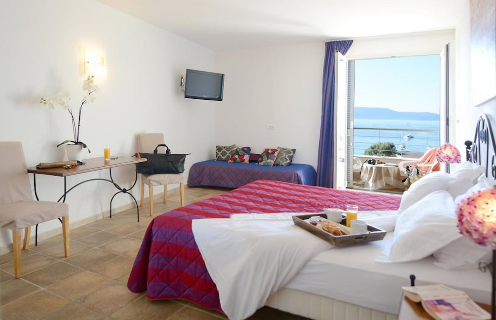 Superior Double Room, Sea View photo 3
