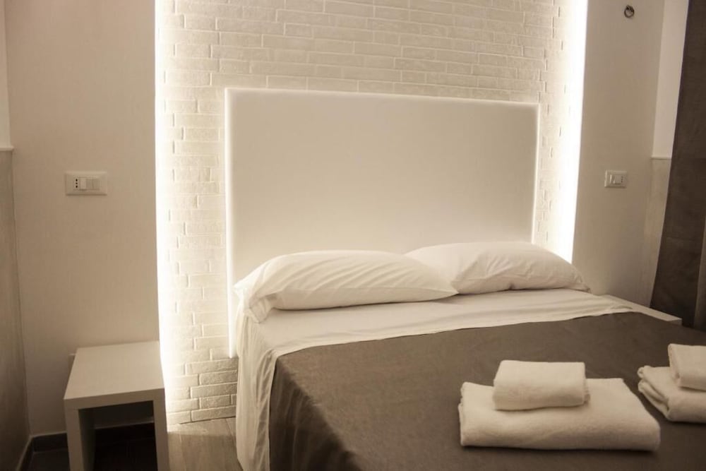 Double or Twin Room photo 3
