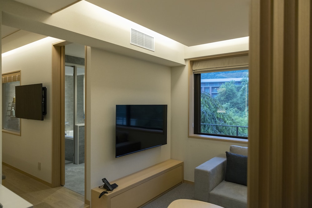 Superior River Twin Room, Non Smoking - Photo 1