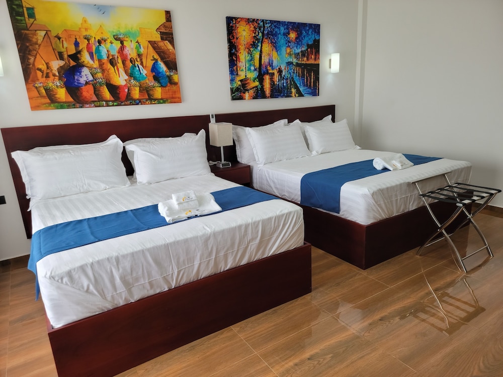 Classic Double Room, 2 Queen Beds, Mountain View