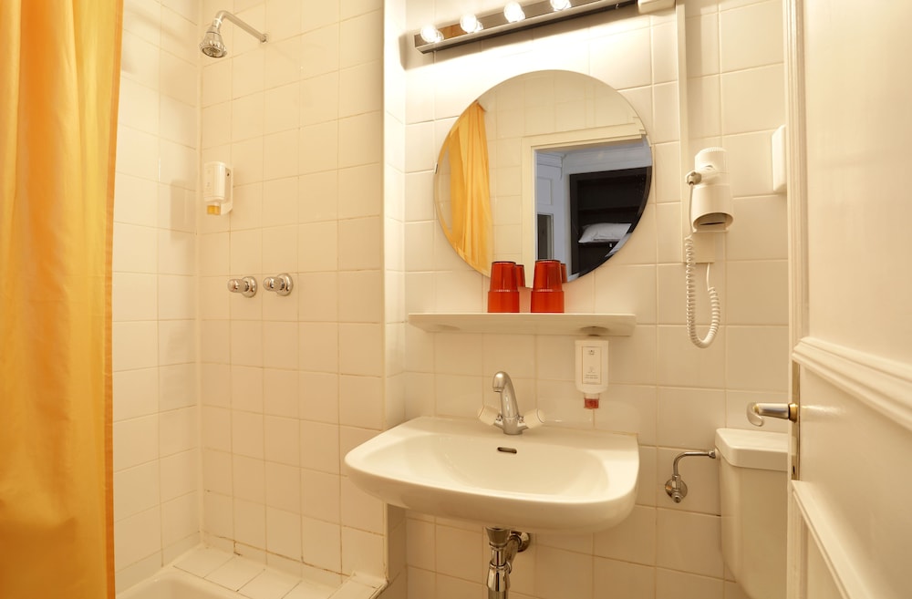Triple Room - Photo 2