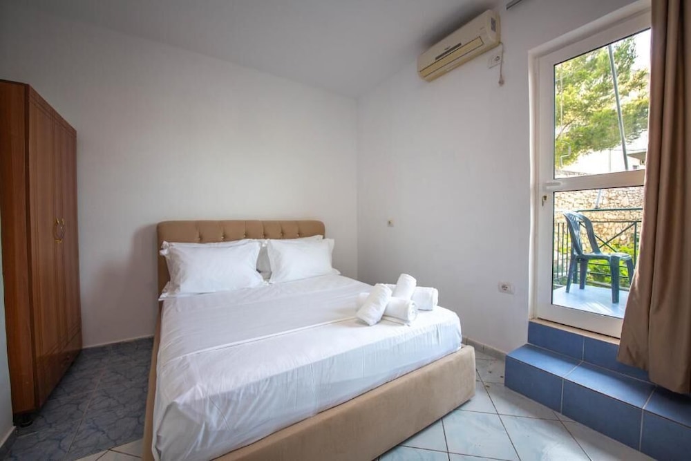 Quadruple Room with Balcony and Sea View