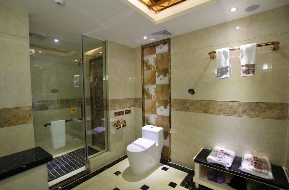 Deluxe Twin Room photo 3