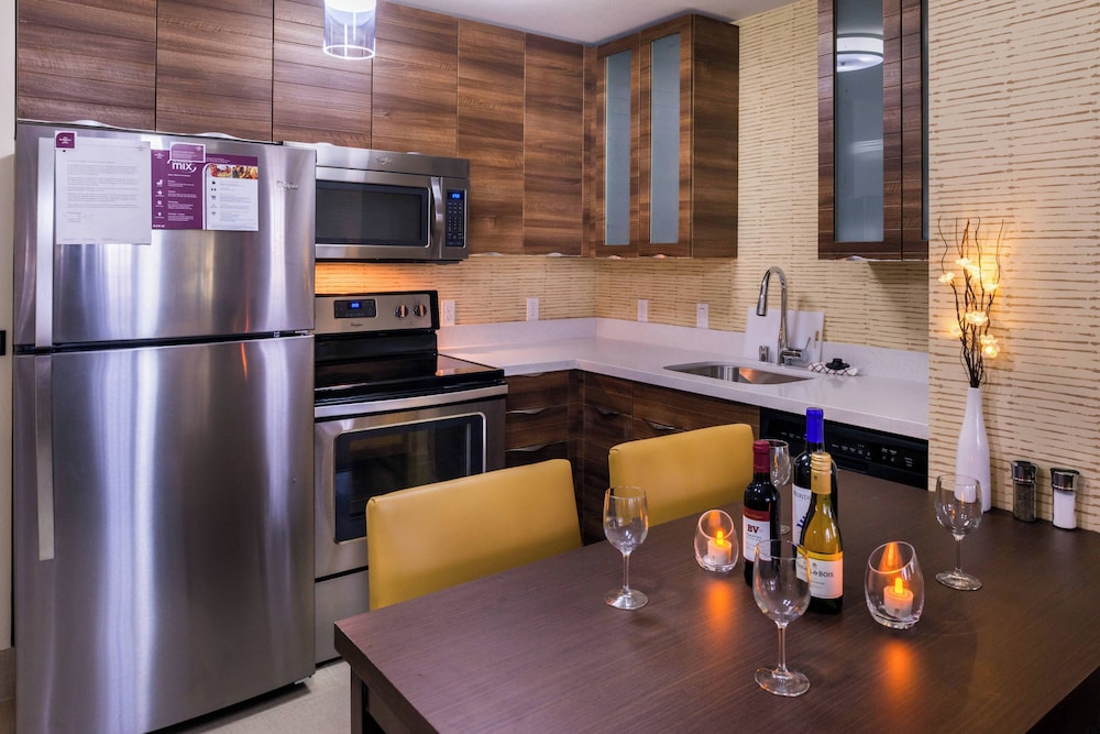 Suite, 1 Bedroom photo 3