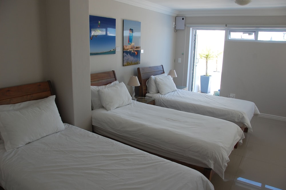 Villa photo 2