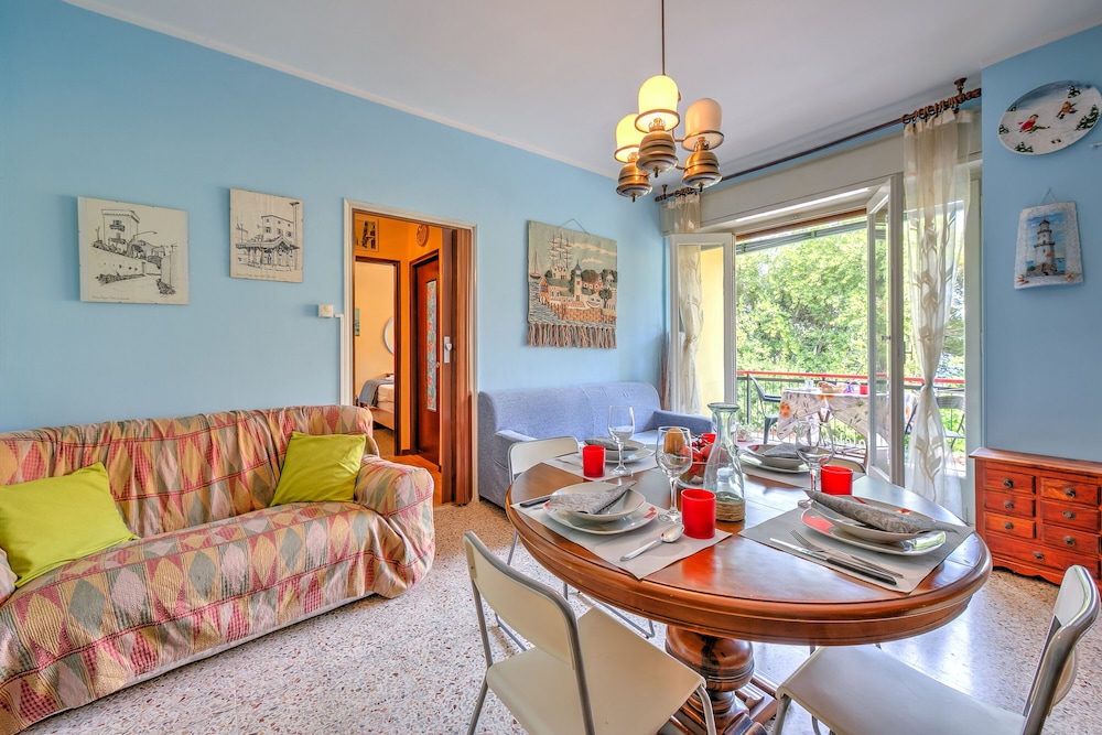 Family Apartment, 1 Bedroom (Cozy Meina Apartment 50m From Beach)