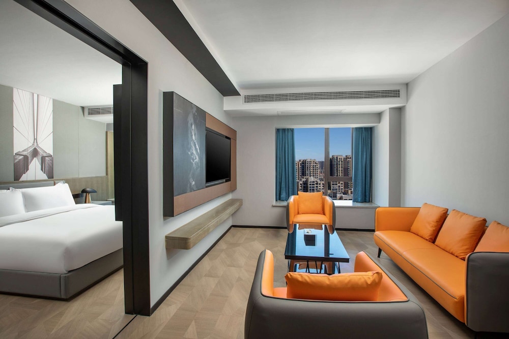 Executive Suite, 1 King Bed, Non Smoking