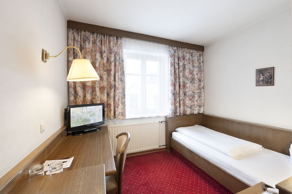 Single Room photo 3
