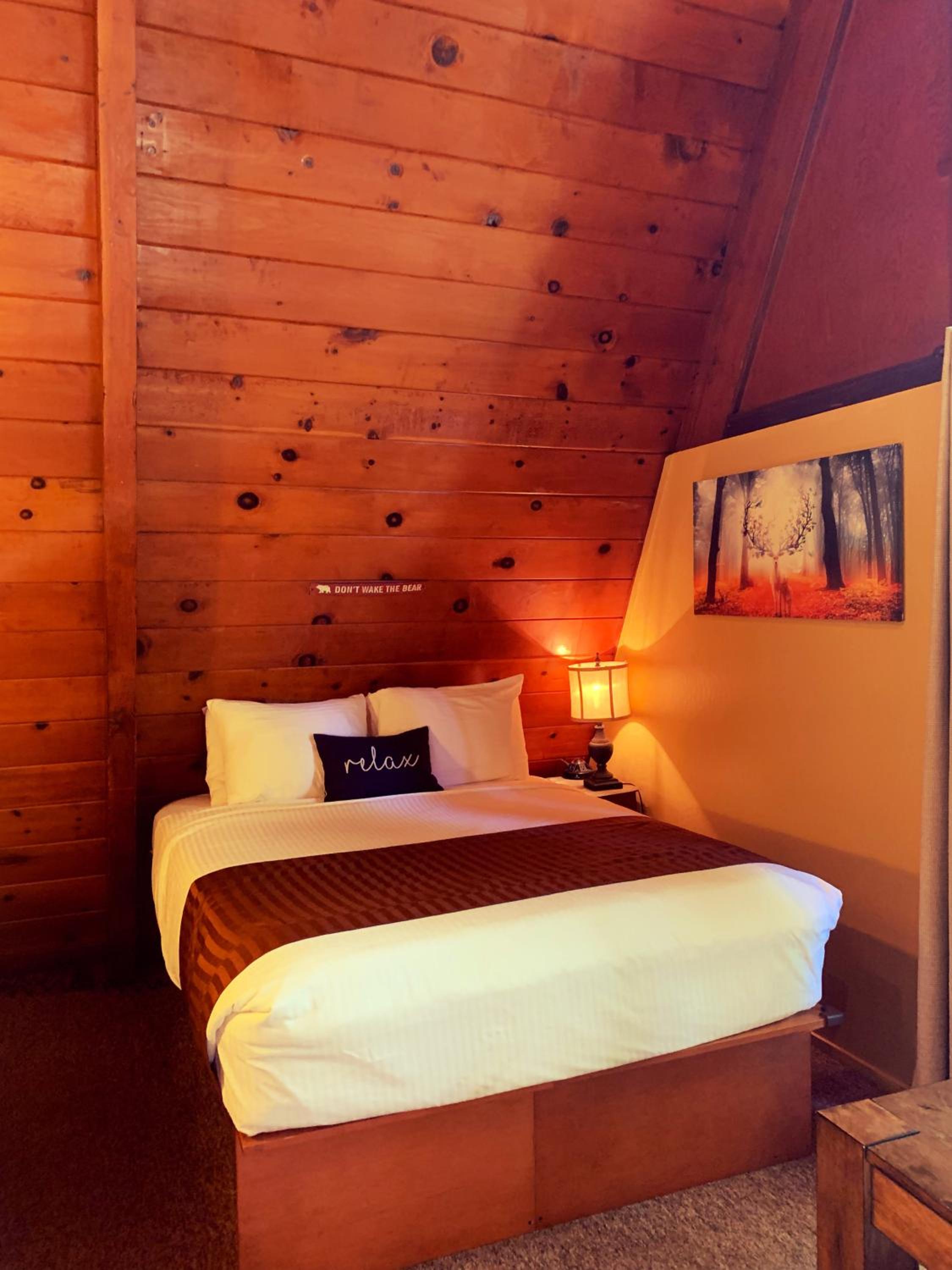 Deluxe Family Suite photo 1