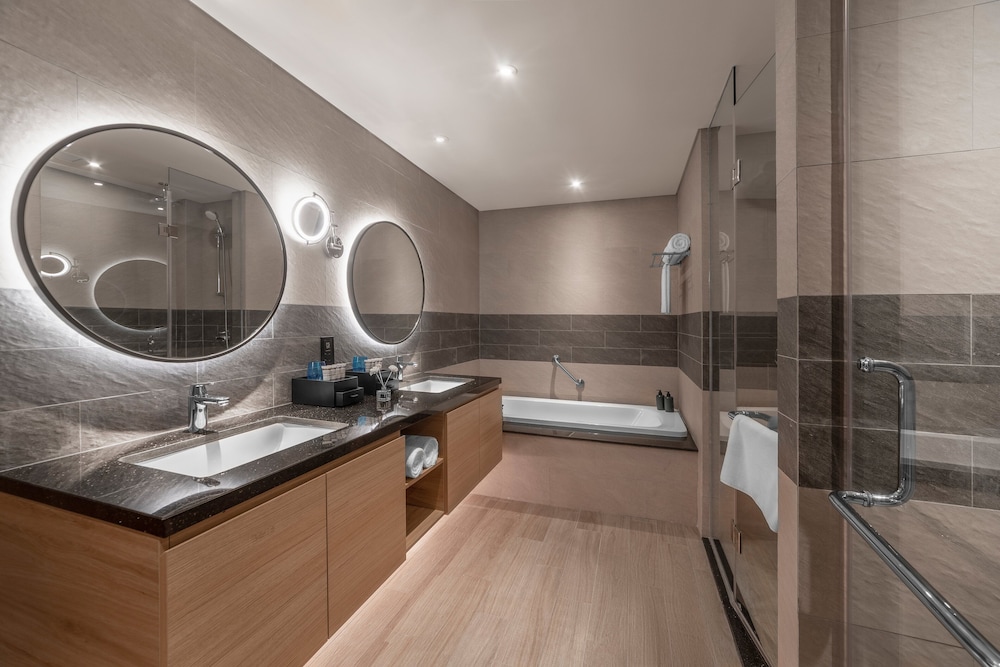 Executive Room, 1 Bedroom - Photo 10
