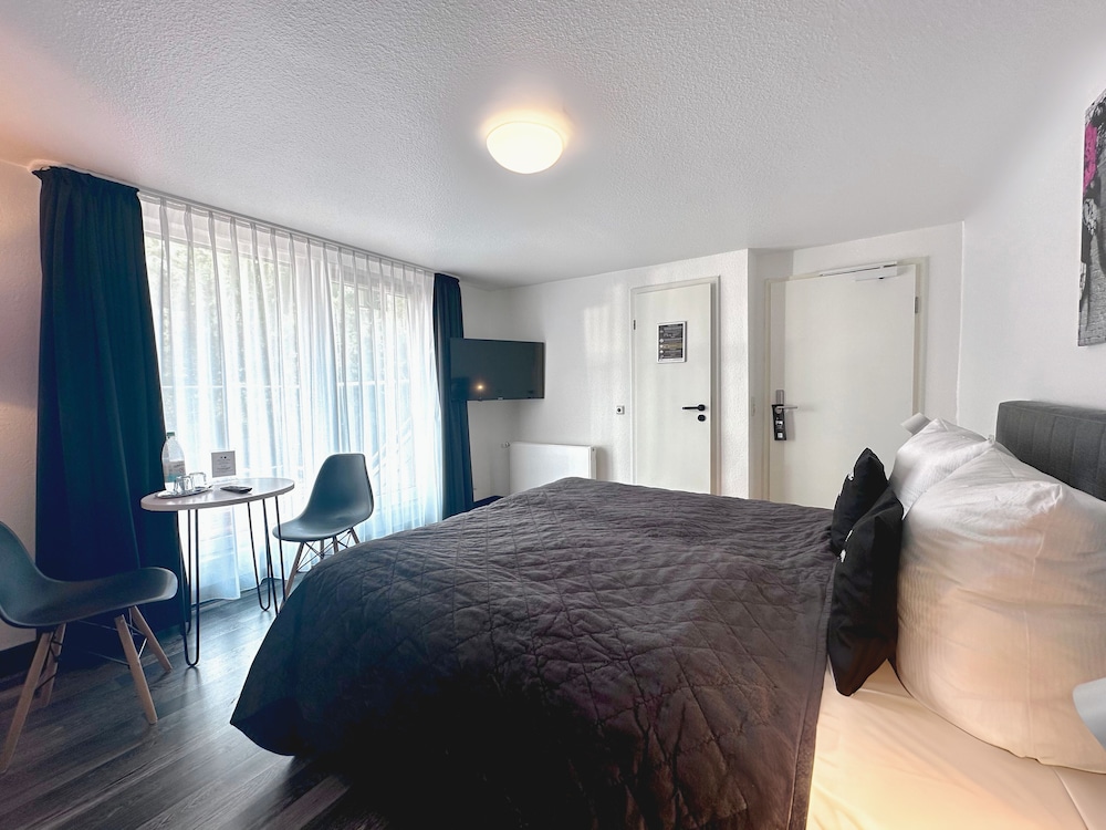 Double Room Large - Photo 9