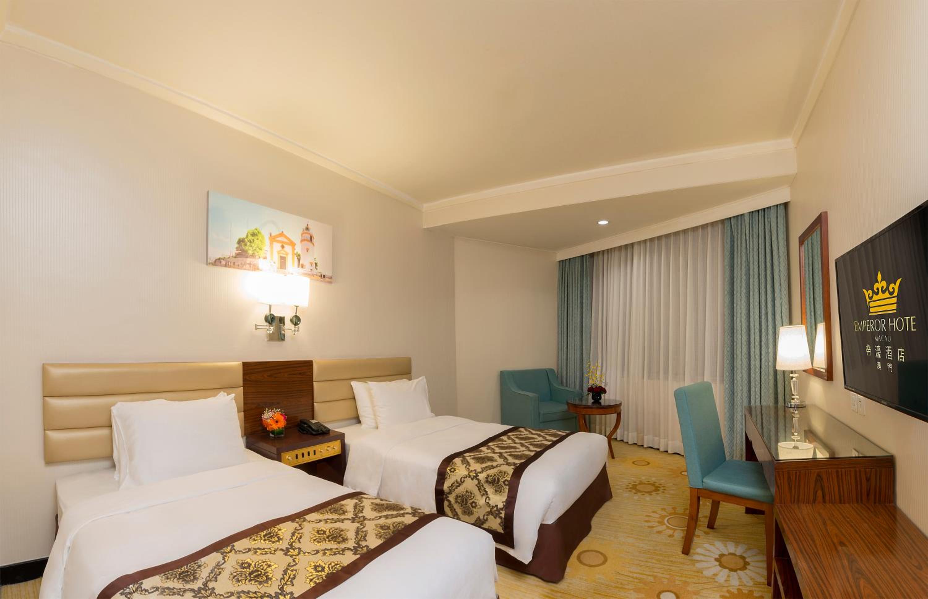 Deluxe Double or Twin Room - Photo 2