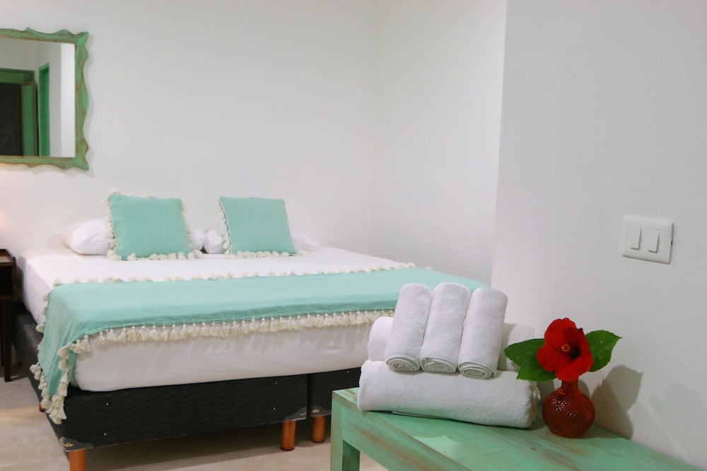 Basic Quadruple Room, Private Bathroom - Photo 20