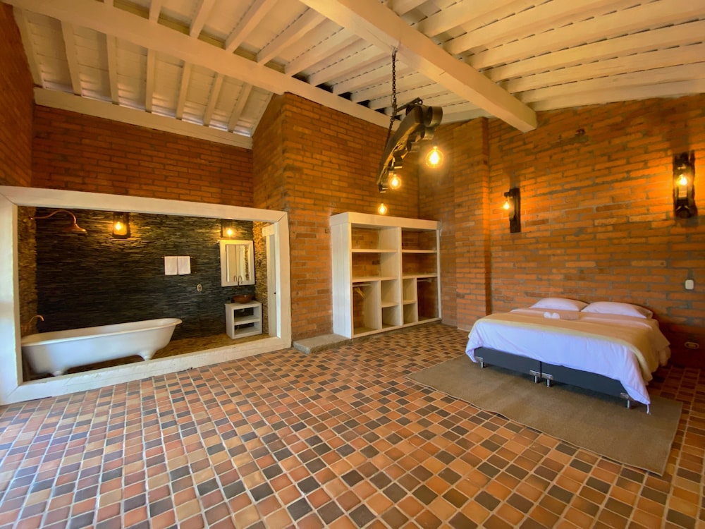 Deluxe Studio Suite photo 1