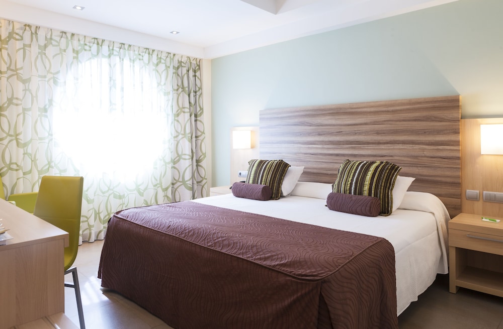 Double Room ( King size, exterior without balcony) - Photo 1