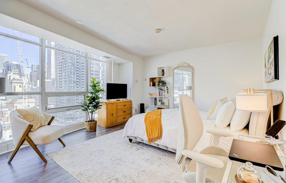 Deluxe Studio, Kitchen, City View