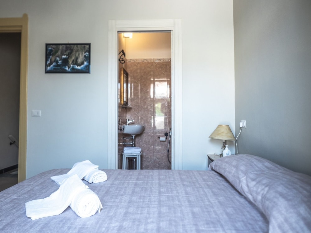 Basic Room photo 1