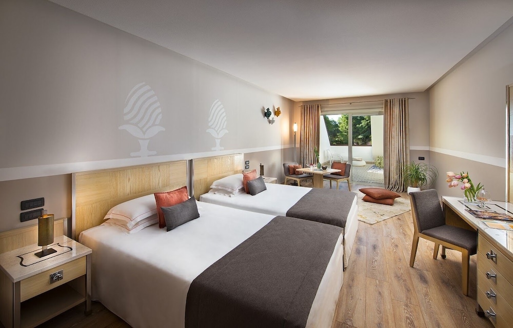 Classic Room - Photo 2