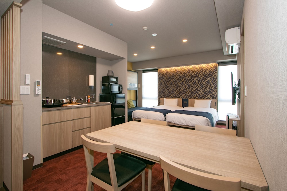 Family Quadruple Room, Multiple Beds, Non Smoking, Kitchen photo 1