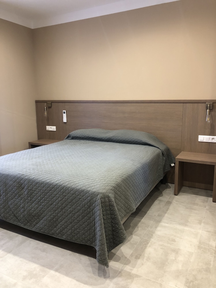 Double or Twin Room - Photo 1
