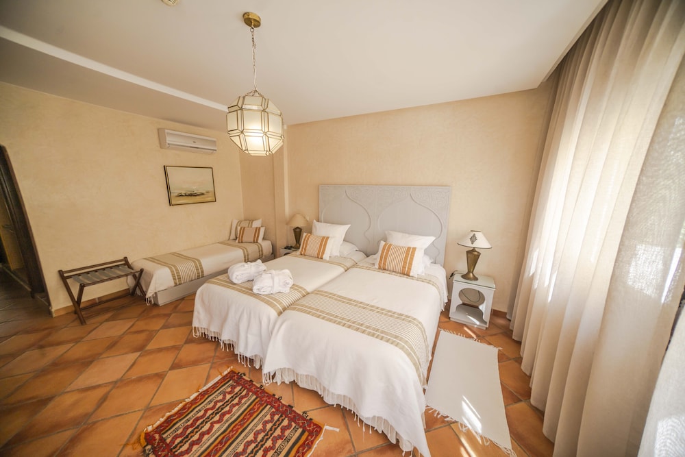 Traditional Twin Room (Ksar Mazaj)