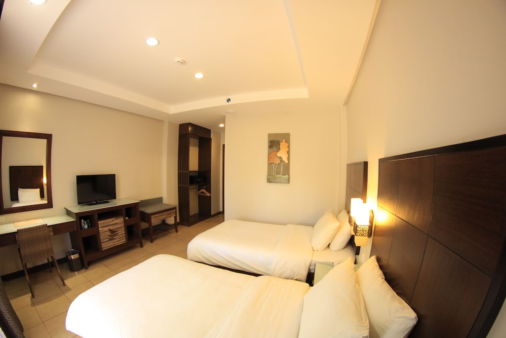 Superior Twin Room, 2 Twin Beds, Non Smoking, Pool View photo 2