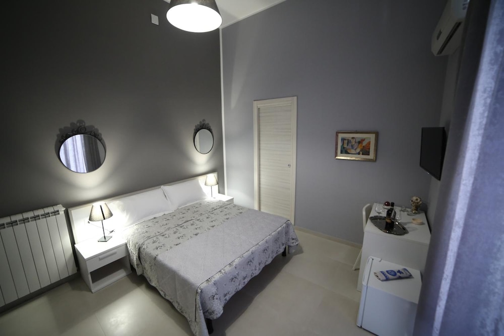 Basic Room photo 3