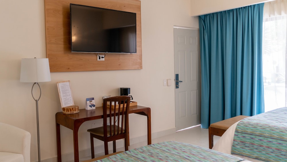 Standard Double Room, 2 Double Beds photo 2