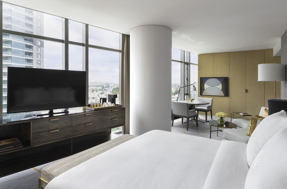Club Room King photo 1