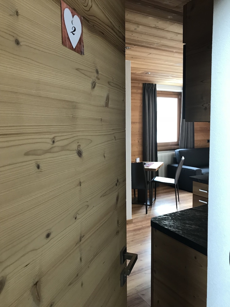 Superior Apartment, 1 Bedroom, Kitchen, Mountain View photo 2