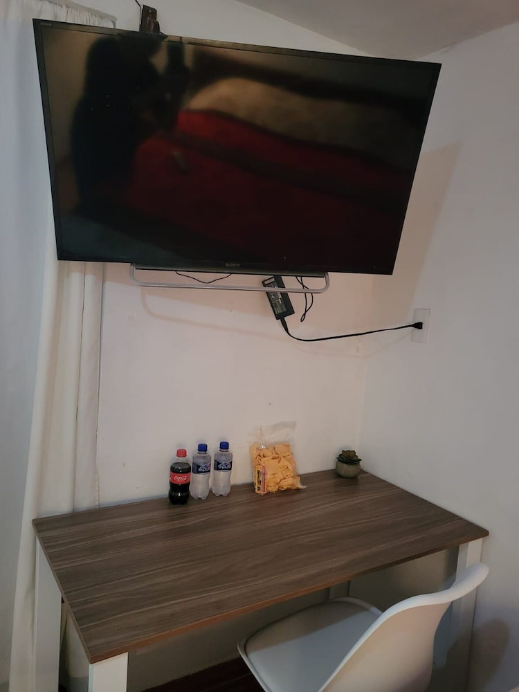 Basic Suite photo 3