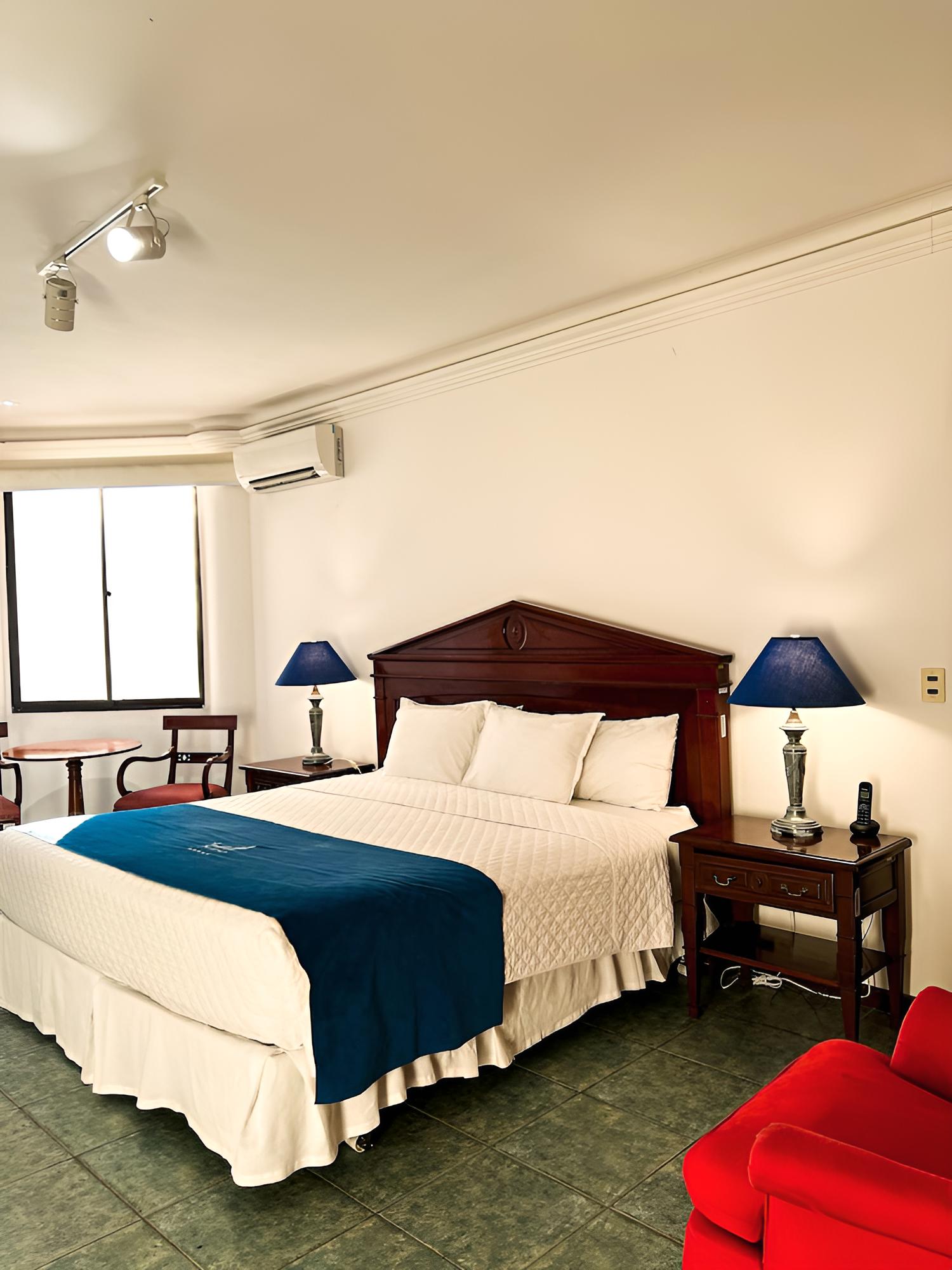 Single Room photo 2