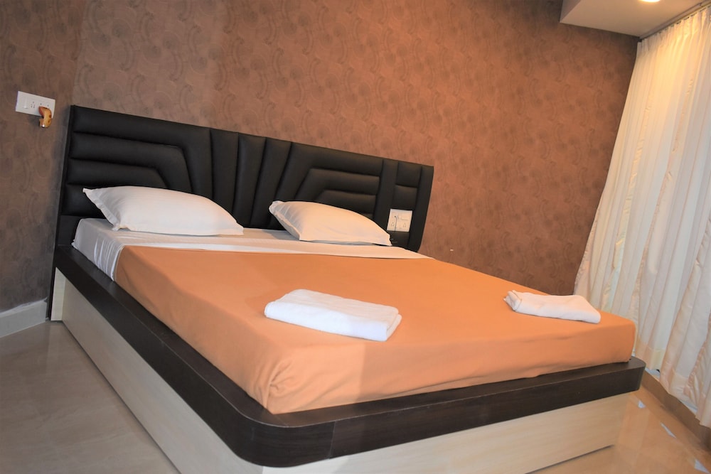 Luxury Studio, 1 Bedroom, Accessible, Kitchenette photo 2
