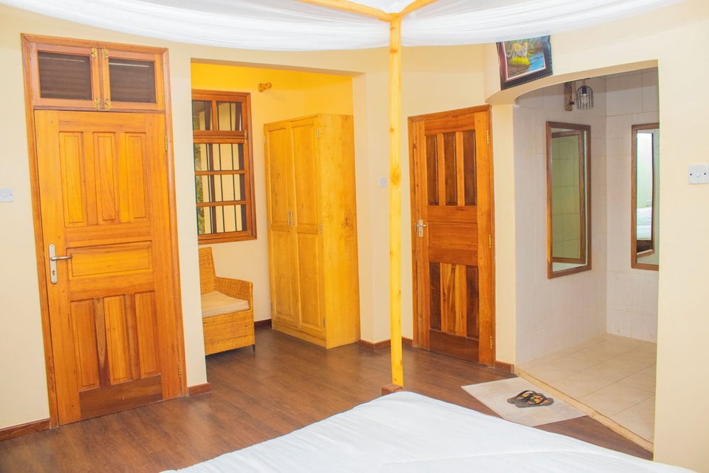Double Room, Balcony, Mountain View